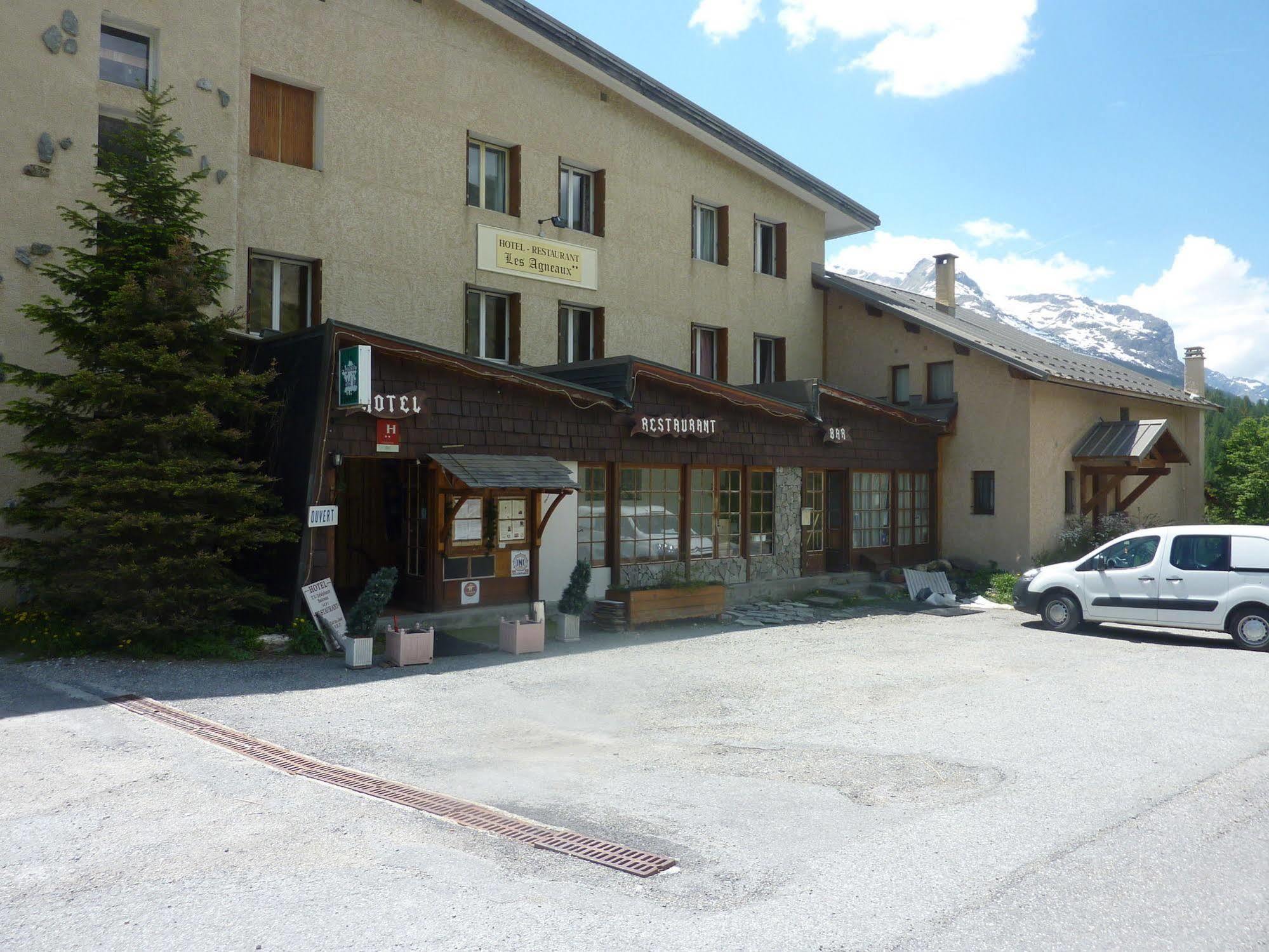Hotel Les Agneaux Villar-dʼArène Zewnętrze zdjęcie